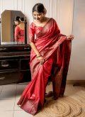 Adorable Magenta Handloom Silk Border Trendy Saree for Casual - 2