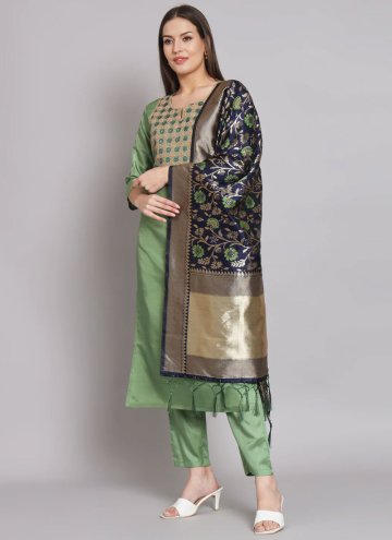 Amazing Green Silk Blend Embroidered Pant Style Suit
