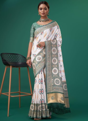 Amazing Woven Patola Silk Multi Colour Designer Sa