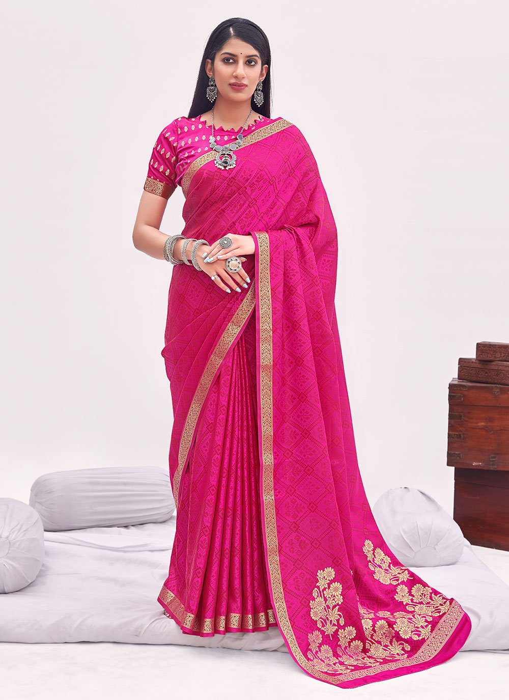 Banarasi Classic Designer Saree in Pink Enhanced with Woven