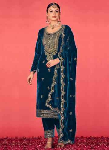 Beautiful Embroidered Velvet Morpeach Trendy Salwar Kameez