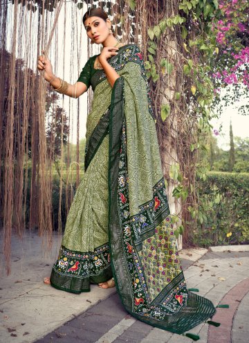 Beautiful Foil Print Tussar Silk Green Trendy Saree