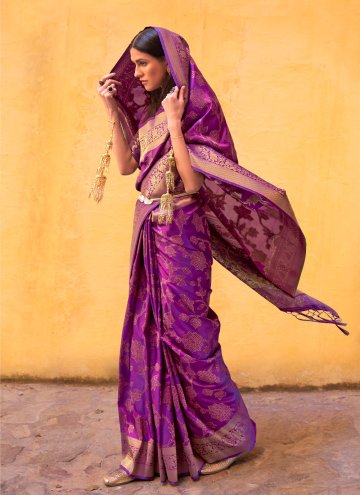Beautiful Woven Silk Purple Traditional Saree