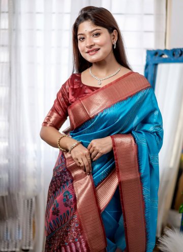 Blue Trendy Saree in Silk with Bandhej Print