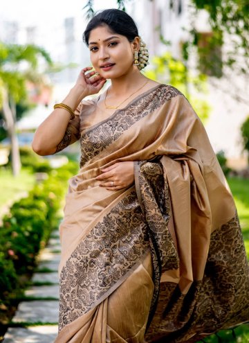 Charming Border Handloom Silk Beige Classic Designer Saree