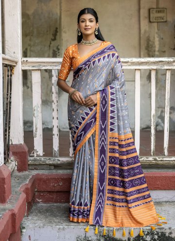 Cotton Silk Trendy Saree in Grey Enhanced with Printed