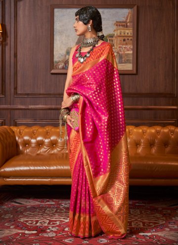Fab Woven Handloom Silk Rani Contemporary Saree