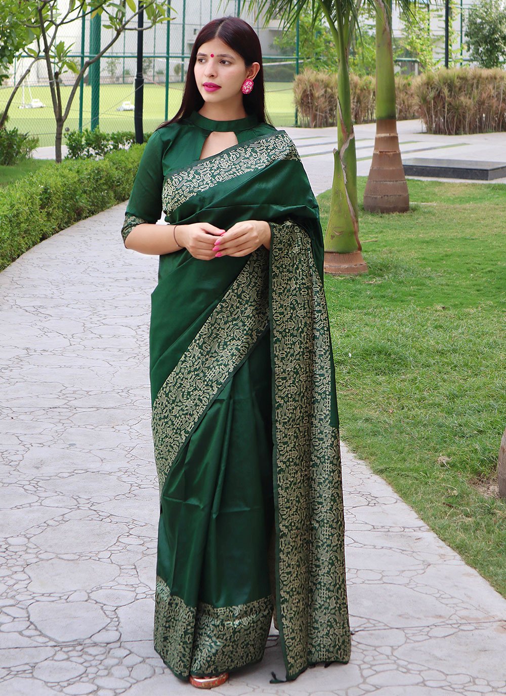 Glorious Green Raw Silk Border Trendy Saree for Casual