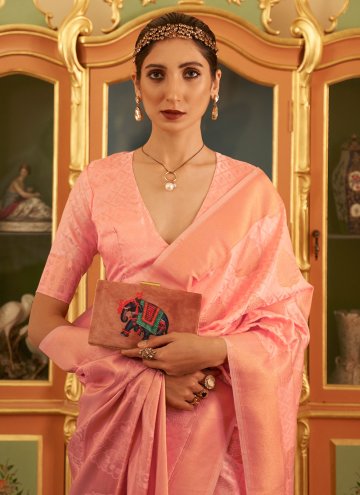 Glorious Woven Handloom Silk Peach Designer Traditional Saree