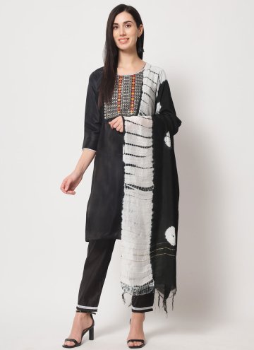 Gratifying Black Silk Embroidered Designer Salwar 