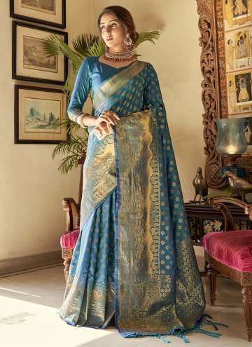 Gratifying Blue Handloom Silk Woven Trendy Saree