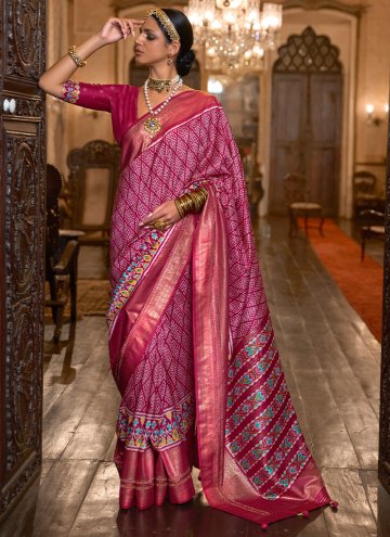 Gratifying Hot Pink Patola Silk Printed Contemporary Saree