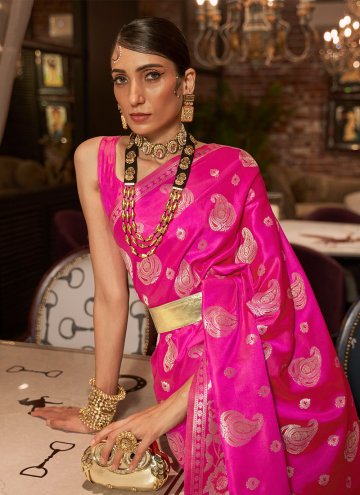 Gratifying Pink Handloom Silk Woven Contemporary Saree