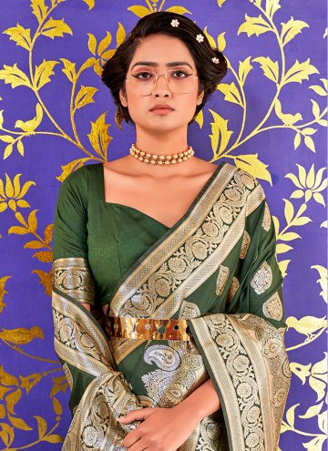 Green color Banarasi Classic Designer Saree with Jacquard Work