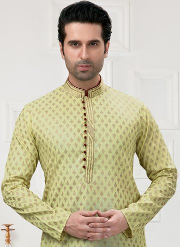 Green Kurta Pyjama in Cotton  with Printed