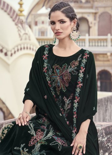 Green Velvet Embroidered Pant Style Suit for Ceremonial