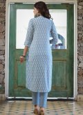 Grey Casual Kurti in Cotton  with Embroidered - 1