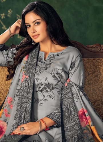 Grey Pashmina Digital Print Trendy Salwar Suit for Ceremonial