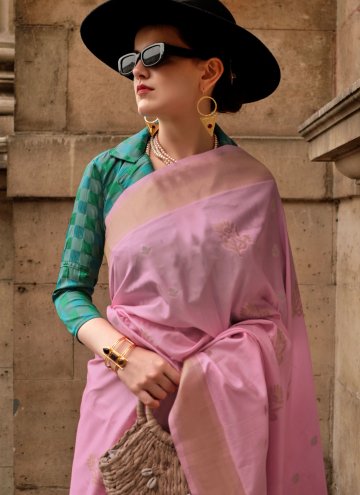 Handloom Silk Trendy Saree in Pink Enhanced with Woven
