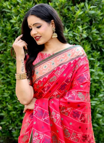 Hot Pink Patola Silk Woven Contemporary Saree for Ceremonial