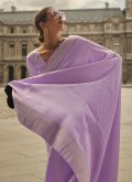 Lavender Handloom Silk Woven Classic Designer Saree - 1