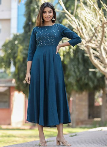 Morpeach color Cotton  Party Wear Kurti with Embroidered