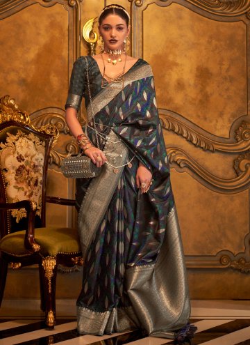 Morpeach Handloom Silk Woven Designer Saree for En