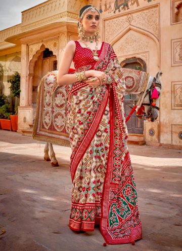 Multi Colour color Silk Classic Designer Saree with Patola Print