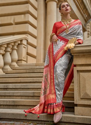 Multi Colour color Silk Classic Designer Saree with Patola Print