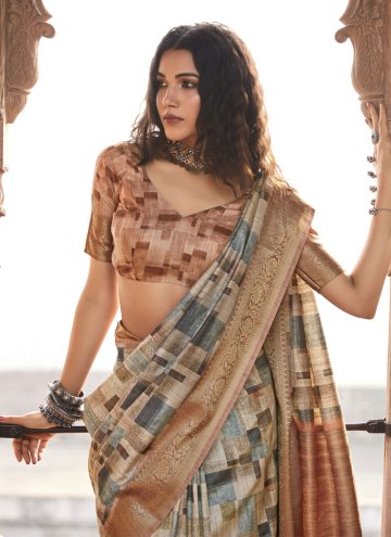 Multi Colour color Woven Handloom Silk Silk Saree