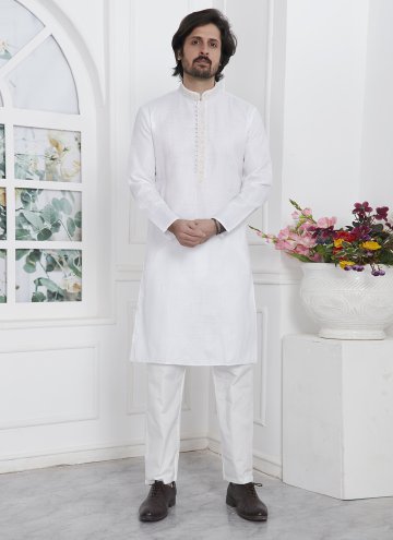 Off White Kurta Pyjama in Cotton  with Fancy work