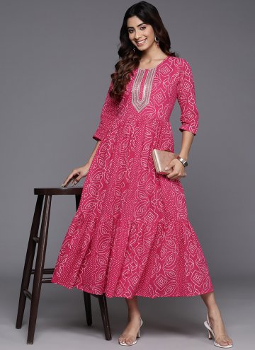 Pink color Cotton  Casual Kurti with Printed