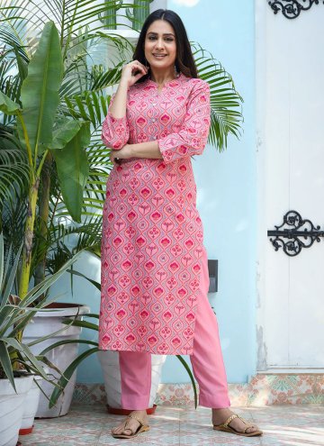 Pink color Cotton  Designer Kurti with Printed