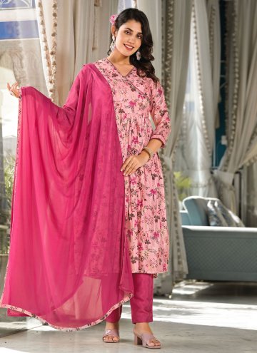 Pink color Muslin Trendy Salwar Kameez with Digita