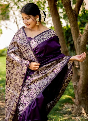 Purple Classic Designer Saree in Handloom Silk with Border