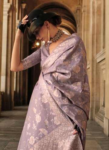 Purple Handloom Silk Woven Contemporary Saree
