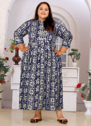 Rayon Casual Kurti in Navy Blue and Off White Enhanced with Buttons