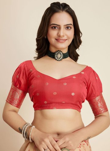 Red color Kanjivaram Silk Trendy Saree with Woven