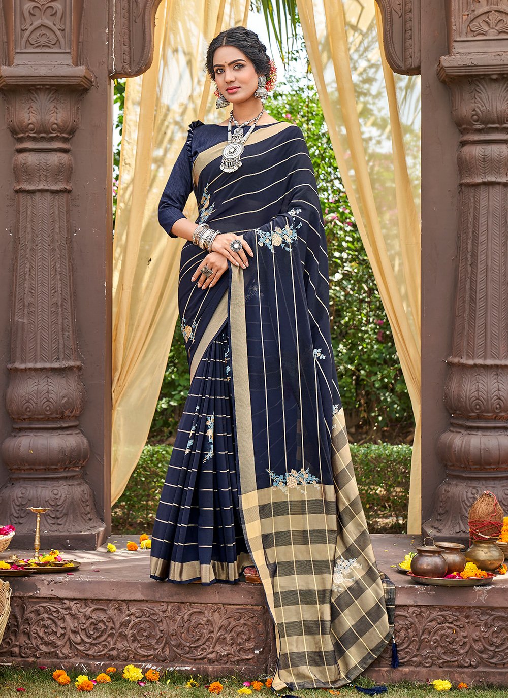 Weight Less Casual Saree in Navy Blue Enhanced with Floral Print