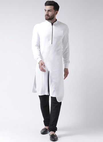 White Kurta Pyjama in Cotton  with Plain Work