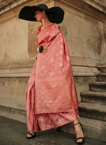 Woven Handloom Silk Peach Trendy Saree