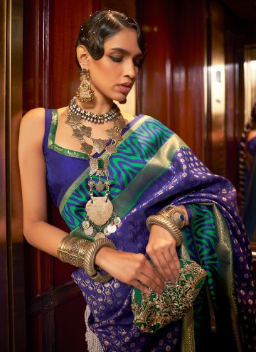 Woven Handloom Silk Purple Designer Saree