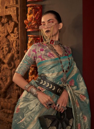 Woven Handloom Silk Sea Green Classic Designer Saree