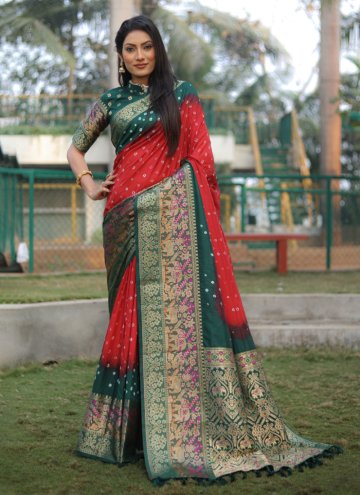 Woven Kanjivaram Silk Green and Red Trendy Saree