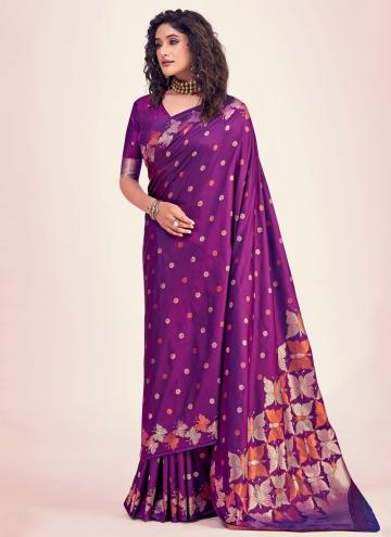 Banarasi Classic Designer Saree in Magenta Enhance
