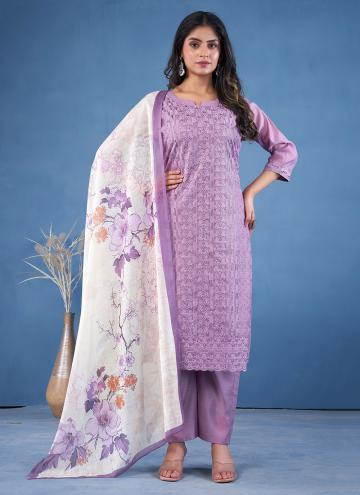 Beautiful Lavender Chanderi Embroidered Trendy Salwar Kameez