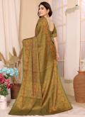 Green color Kanjivaram Silk Traditional Saree with Woven - 1