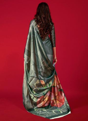 Green color Pure Crepe Designer Saree with Digital Print