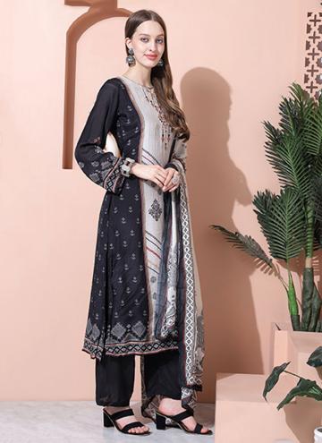 Muslin Salwar Suit in Black Enhanced with Embroidered