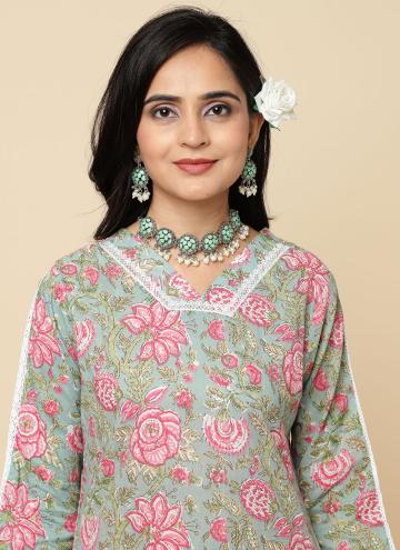 Pink color Floral Print Blended Cotton Salwar Suit